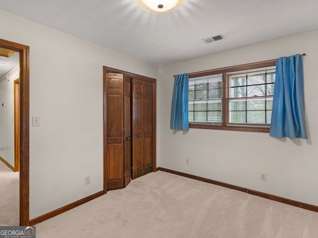 8662 N Shore Drive, Jonesboro, GA 30236