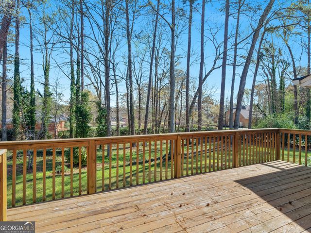 8662 N Shore Drive, Jonesboro, GA 30236