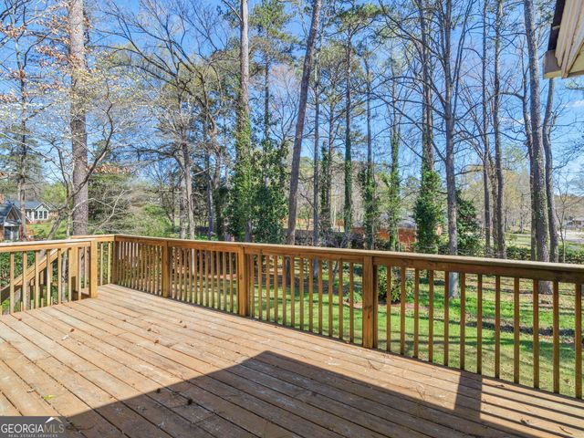 8662 N Shore Drive, Jonesboro, GA 30236