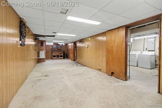 9135 Frederick Street, Livonia, MI 48150
