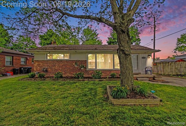 9135 Frederick Street, Livonia, MI 48150