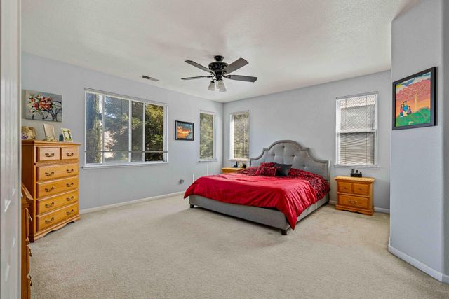 4296 Oakridge Dr, Tracy, CA 95377