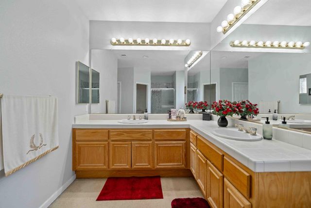 4296 Oakridge Dr, Tracy, CA 95377