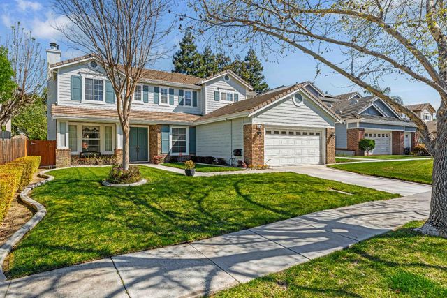 4296 Oakridge Dr, Tracy, CA 95377