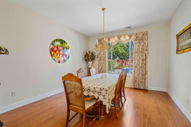 4296 Oakridge Dr, Tracy, CA 95377