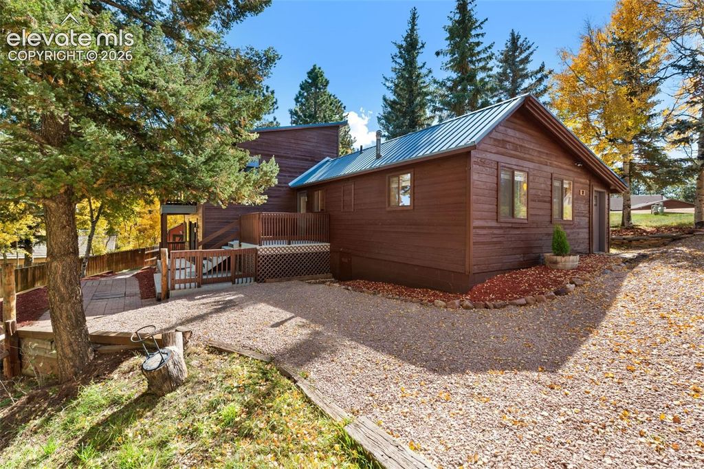 18 Holiday Drive, Woodland Park, CO 80863 — photo 2