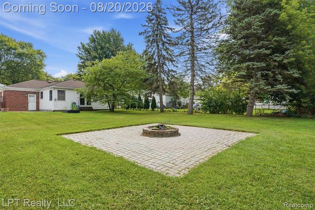 37155 Jordan Street, Clinton Township, MI 48036