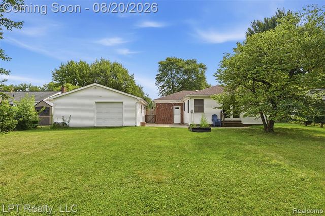37155 Jordan Street, Clinton Township, MI 48036