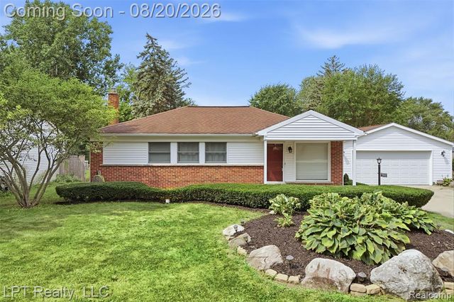 37155 Jordan Street, Clinton Township, MI 48036