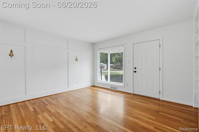 37155 Jordan Street, Clinton Township, MI 48036