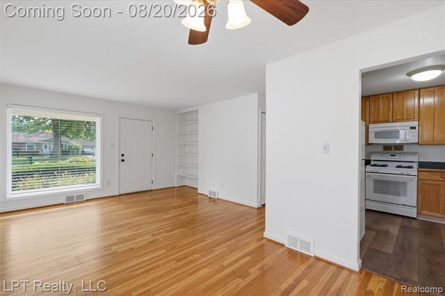 37155 Jordan Street, Clinton Township, MI 48036