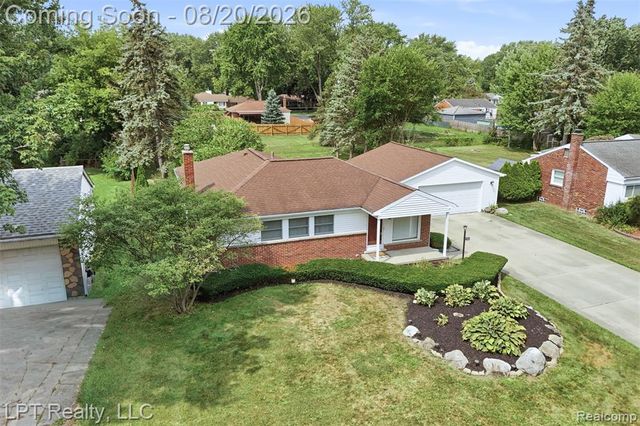 37155 Jordan Street, Clinton Township, MI 48036