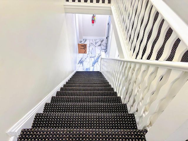 628 Waverley Street, Palo Alto, CA 94301