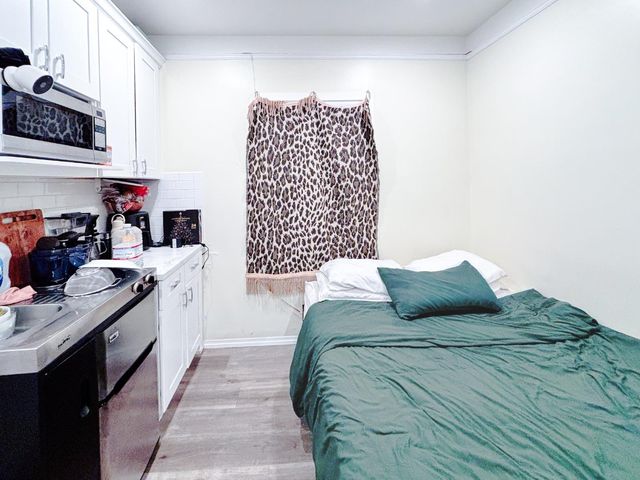 628 Waverley Street, Palo Alto, CA 94301