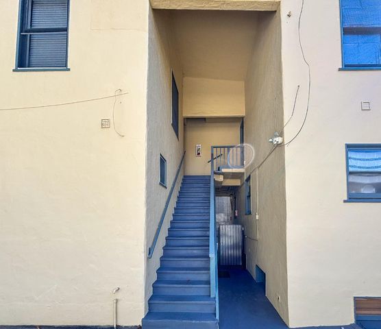 628 Waverley Street, Palo Alto, CA 94301