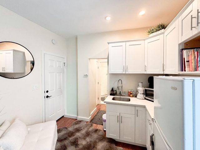 628 Waverley Street, Palo Alto, CA 94301