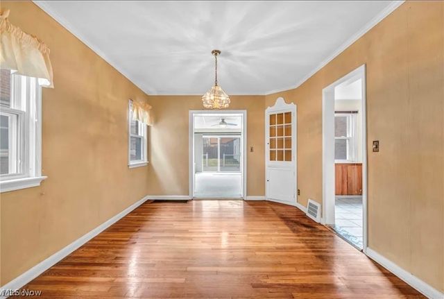 3946 Lansdale Road, University Heights, OH 44118