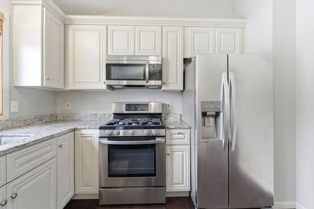 4093 Vermont Avenue, Eagan, MN 55123