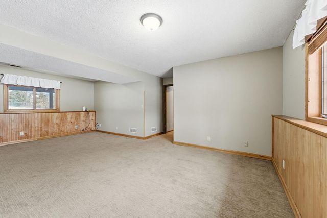 4093 Vermont Avenue, Eagan, MN 55123