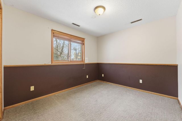 4093 Vermont Avenue, Eagan, MN 55123