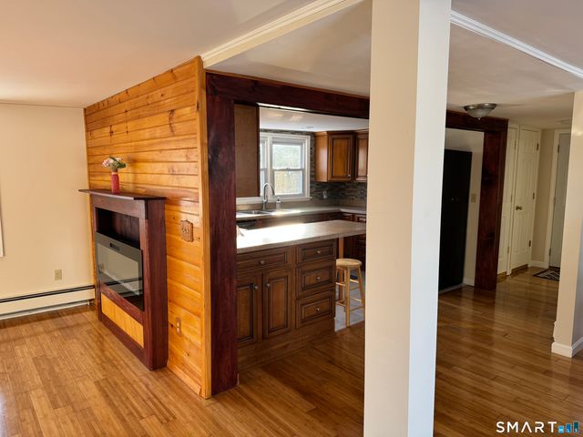 11 Blumenthal Drive, Montville, CT 06382