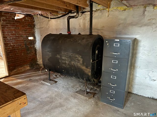 11 Blumenthal Drive, Montville, CT 06382