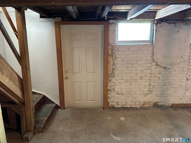 11 Blumenthal Drive, Montville, CT 06382