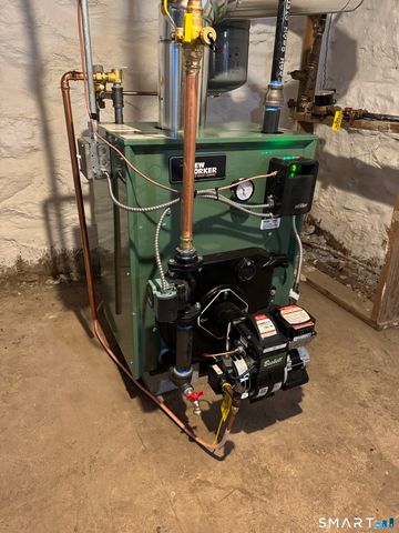 11 Blumenthal Drive, Montville, CT 06382