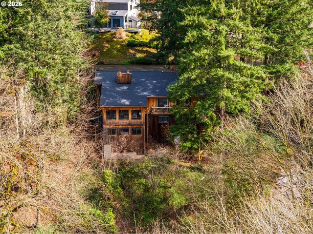 17821 SUNDOWN Ct, Lake Oswego, OR 97034