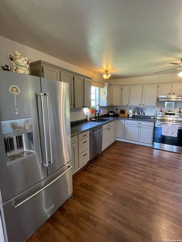 402 County Road 574, Castroville, TX 78009
