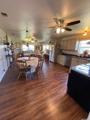 402 County Road 574, Castroville, TX 78009