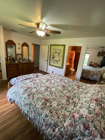 402 County Road 574, Castroville, TX 78009