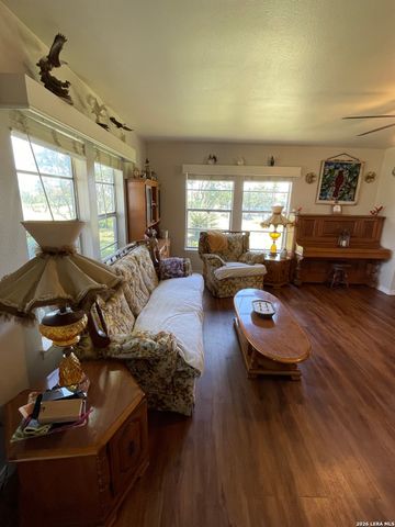 402 County Road 574, Castroville, TX 78009