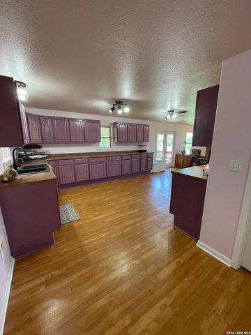 402 County Road 574, Castroville, TX 78009