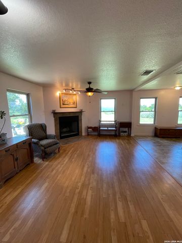 402 County Road 574, Castroville, TX 78009