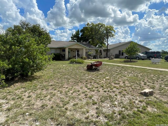 402 County Road 574, Castroville, TX 78009