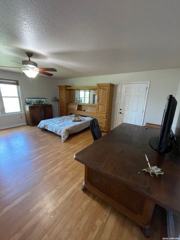 402 County Road 574, Castroville, TX 78009