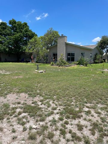 402 County Road 574, Castroville, TX 78009