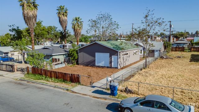 1322 Quincy Street, Bakersfield, CA 93305