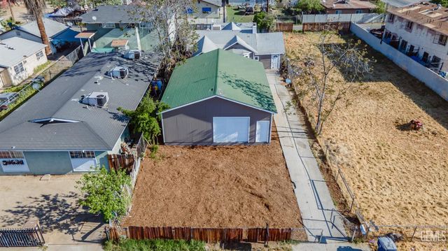 1322 Quincy Street, Bakersfield, CA 93305