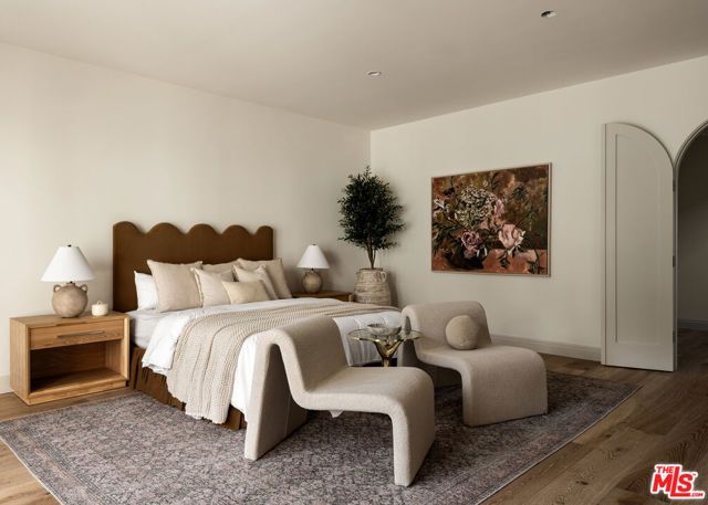 8185 Hollywood Boulevard, Los Angeles, CA 90069