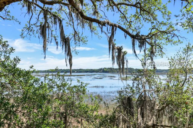 6 Dolphin Lndg, Okatie, SC 29909