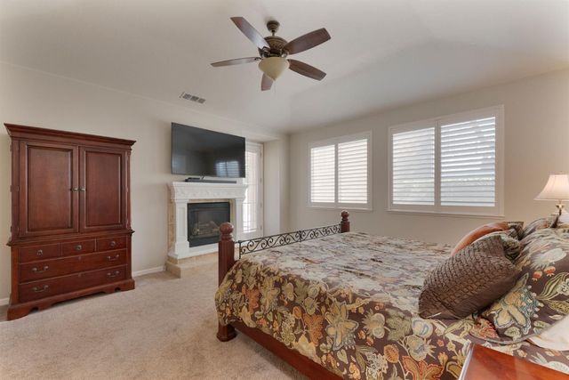190 Kentucky Ct, Manteca, CA 95337