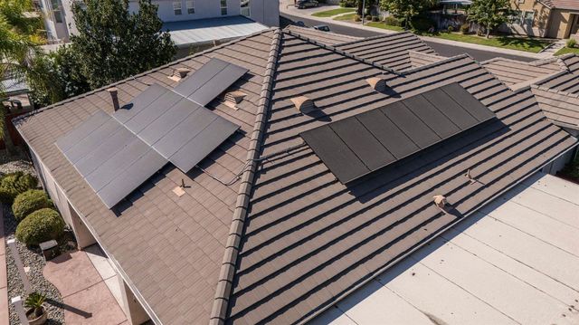 190 Kentucky Ct, Manteca, CA 95337