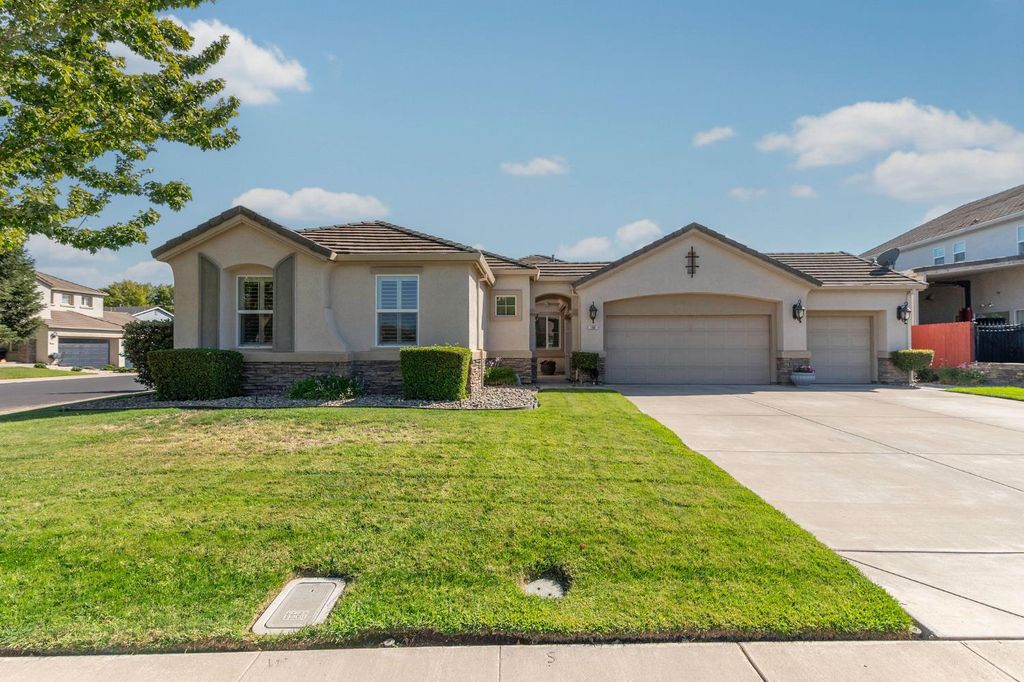 190 Kentucky Ct, Manteca, CA 95337