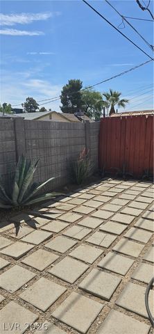 315 Arnold Street, Las Vegas, NV 89106