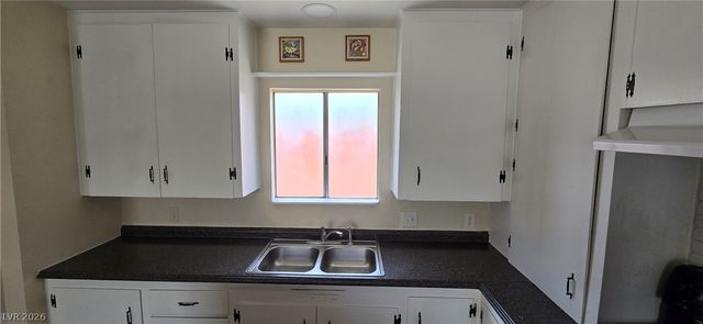 315 Arnold Street, Las Vegas, NV 89106