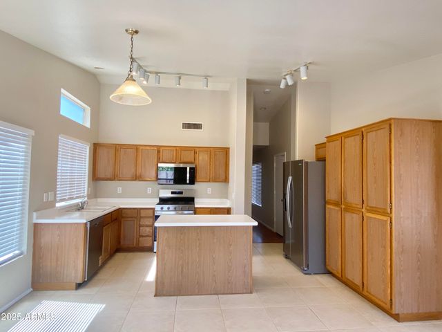 3356 E Escuda Road, Phoenix, AZ 85050
