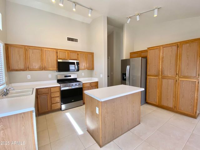 3356 E Escuda Road, Phoenix, AZ 85050