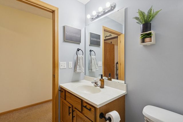 145 Penny Lane 1, Sycamore, IL 60178